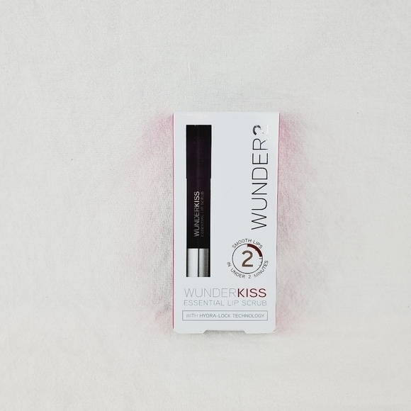 Wunder2 wunder kiss Essential Lip Scrub with hydra-lock technology - Picture 2 of 6